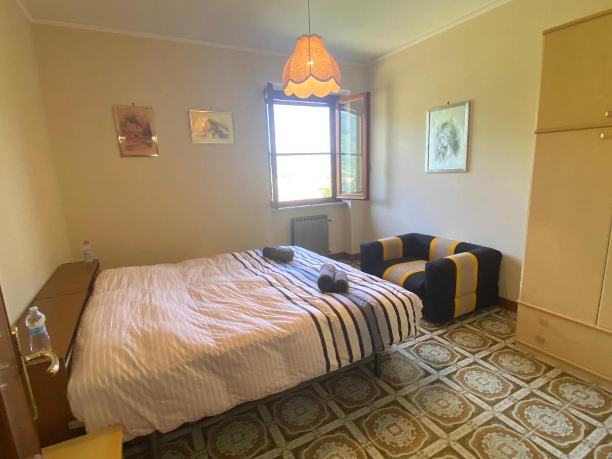B&B Rox E Claudia Lugnola Ngoại thất bức ảnh