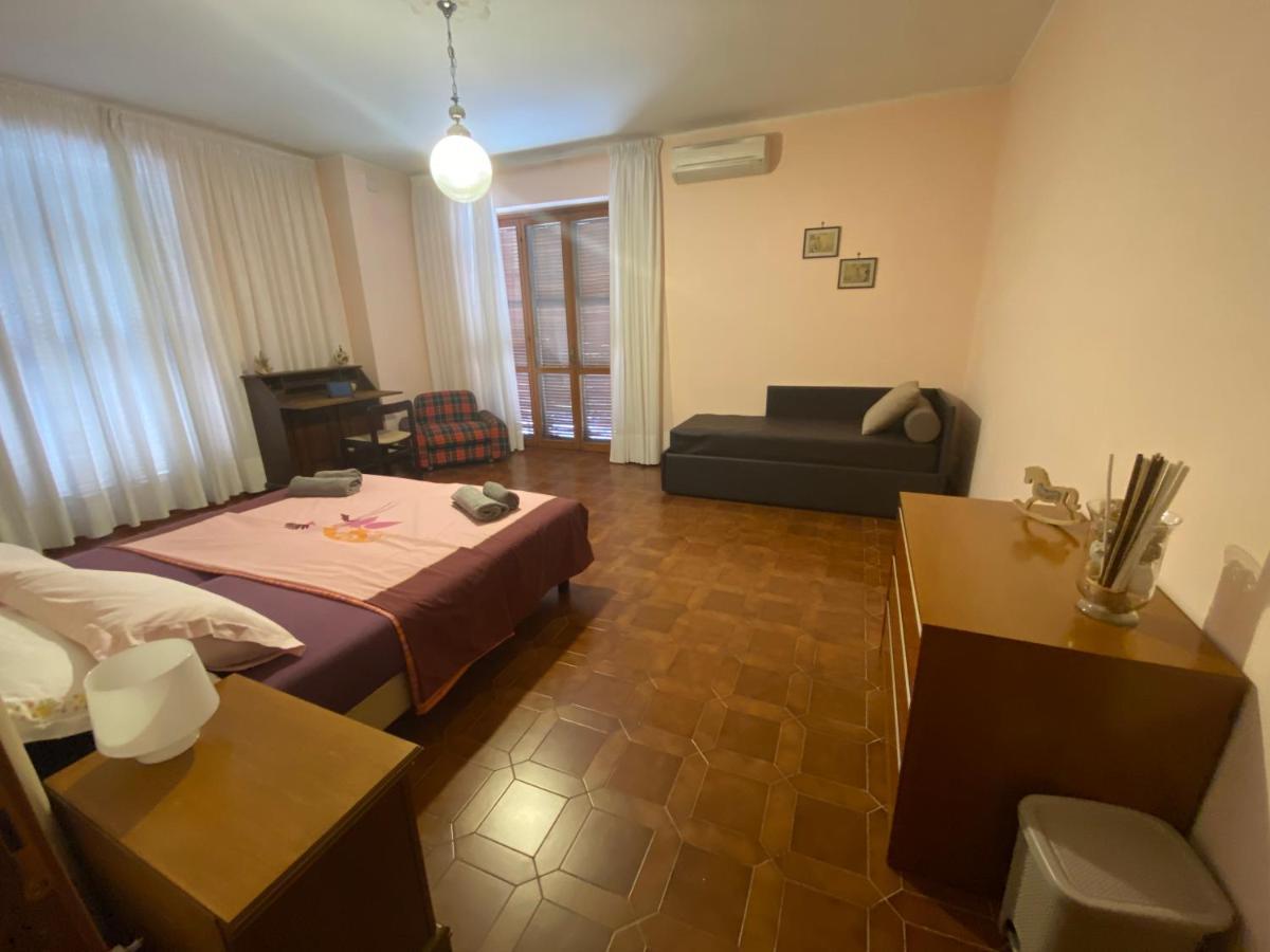 B&B Rox E Claudia Lugnola Ngoại thất bức ảnh