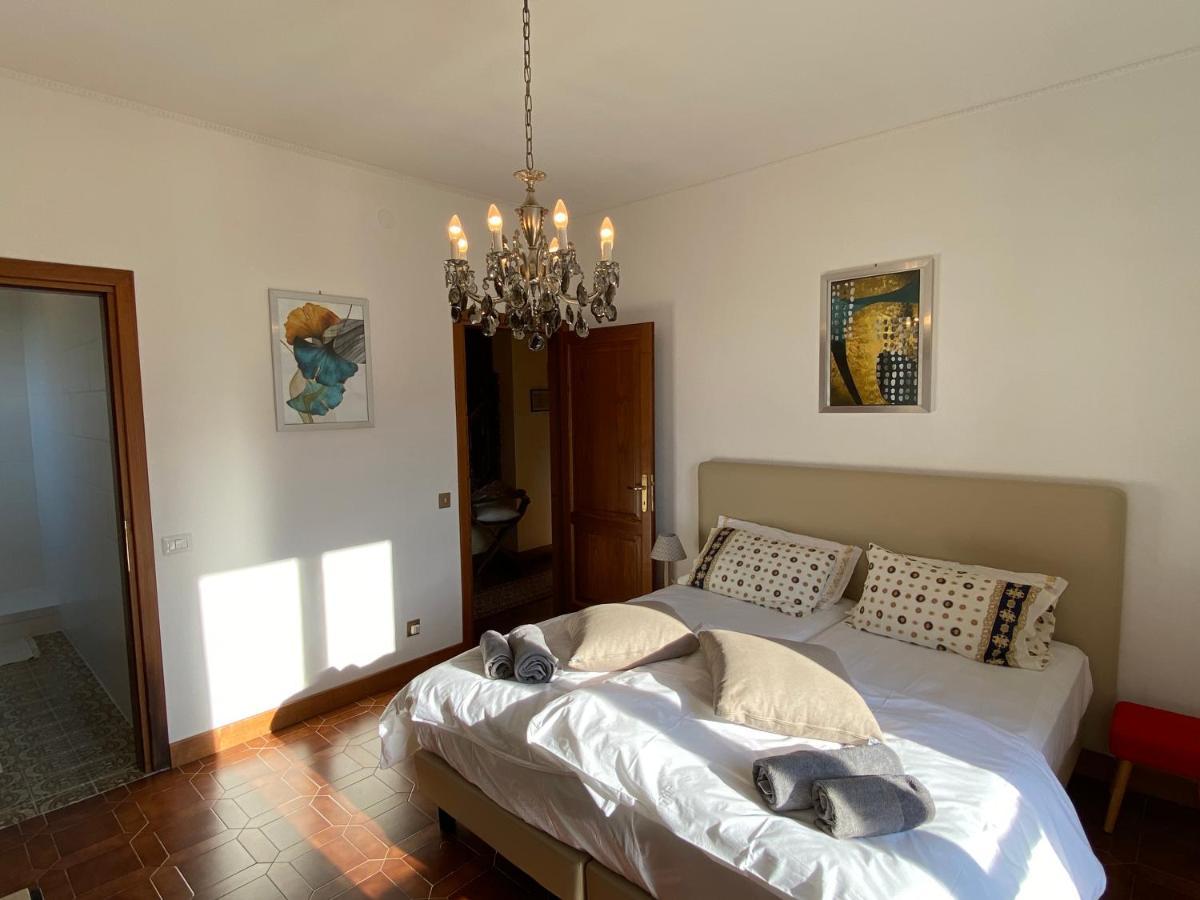 B&B Rox E Claudia Lugnola Ngoại thất bức ảnh